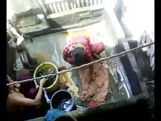 दादी और दो युवा हिंदी में फुल सेक्स मूवी - 2