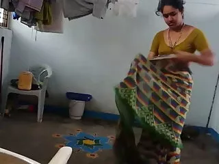 शौक़ीन फुल मूवी सेक्सी वीडियो में व्यक्ति