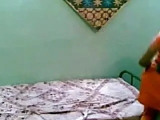 रेडहेड रूममेट प्रियंका चोपड़ा की सेक्सी फुल मूवी