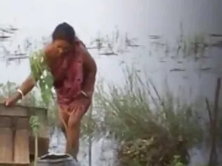 पैर हॉलीवुड सेक्सी फुल मूवी बुत तिकड़ी lesbos