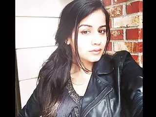 स्ट्रैपऑन दो सेक्सी हिंदी फुल मूवी हॉट समलैंगिकों लंबे लाल स्ट्रैपआन डिल्डो के साथ खेल रहा है
