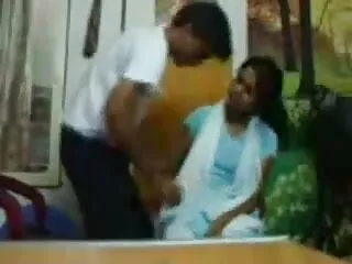 अवा हिंदी में फुल सेक्सी मूवी बुक्कके (कैमस्टर)
